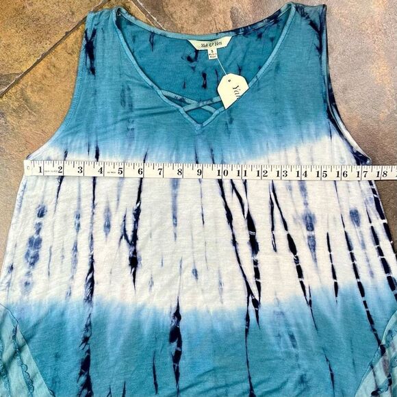 NWT Yak & Yeti Tye Dye Shark Tooth V-Neck Tank Small - Picture 6 of 9